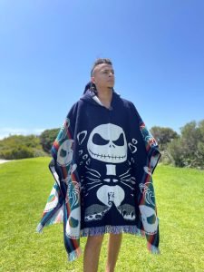 Alpaca Wool Poncho (Ghost Face)